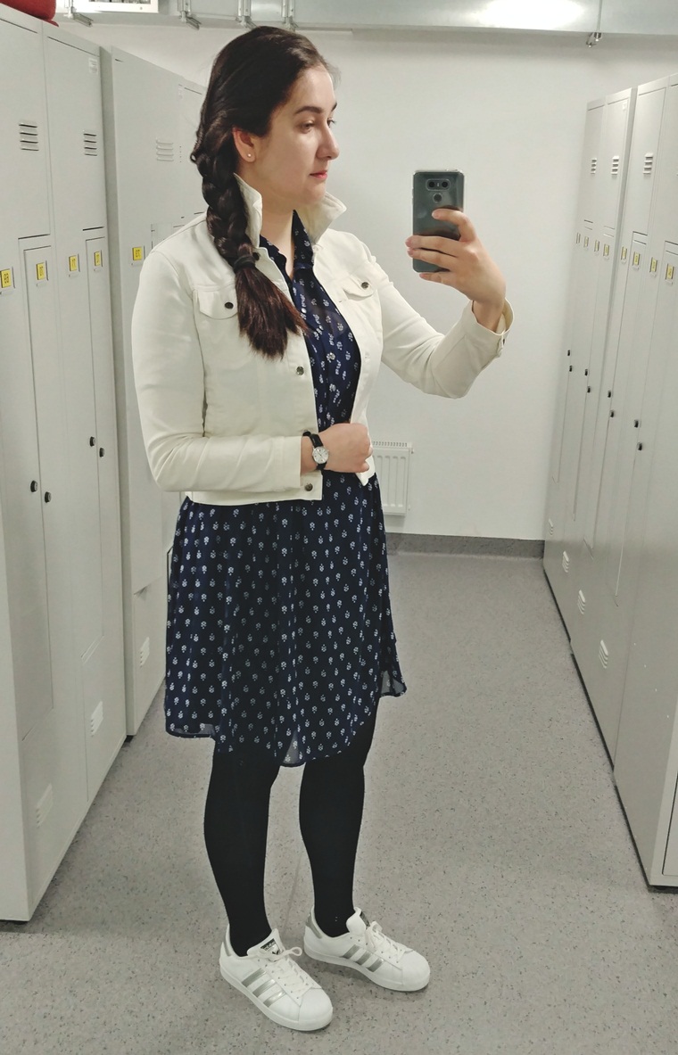 Tapety sales z superstarami